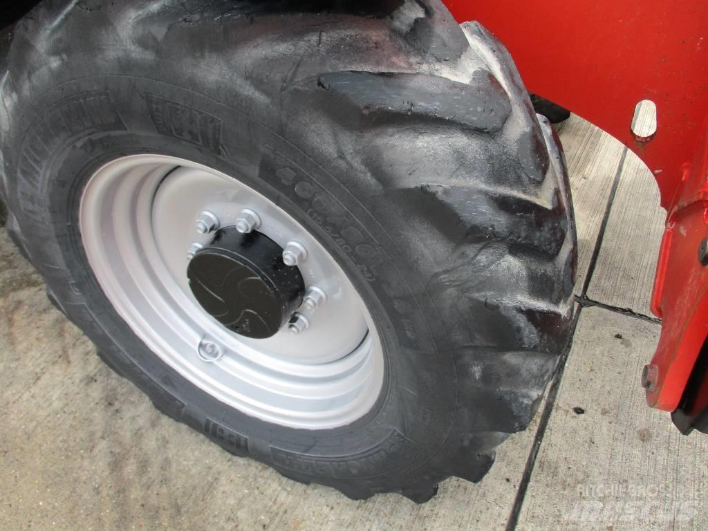 Manitou MT 1440 (066) 伸縮臂操作車