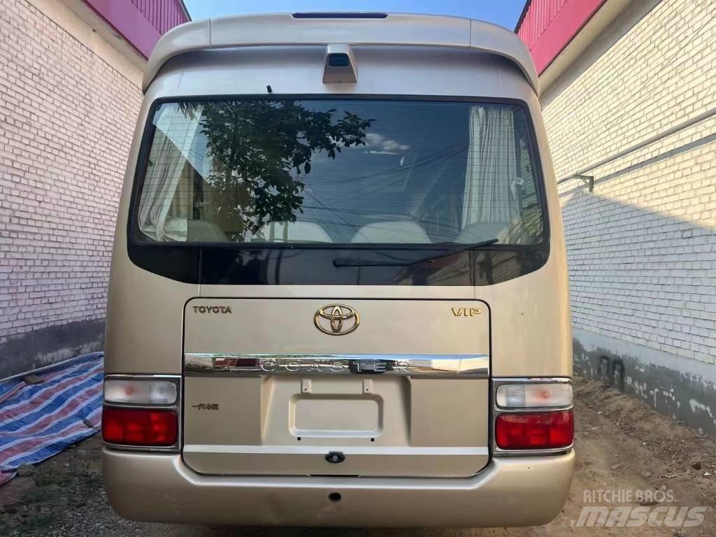 Toyota Coaster Bus 迷你巴士