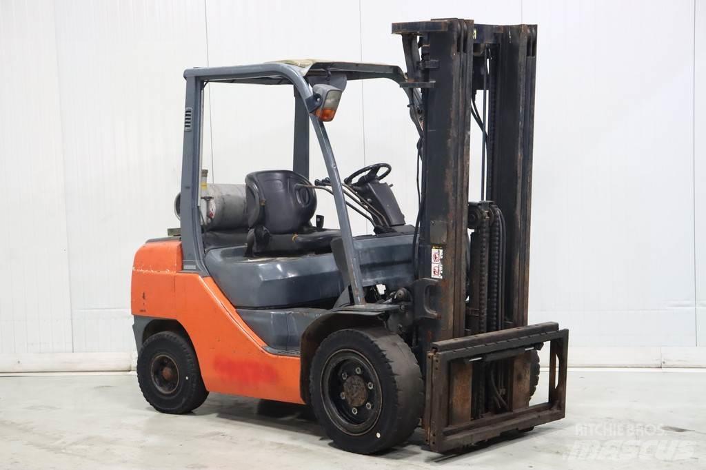 Toyota 02-8FGF30 液化石油氣LPG卡車