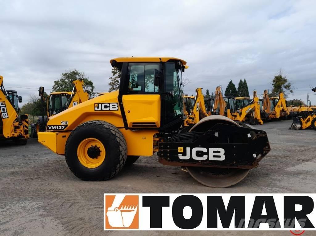 JCB Vibromax VM 137 雙輪滾壓機