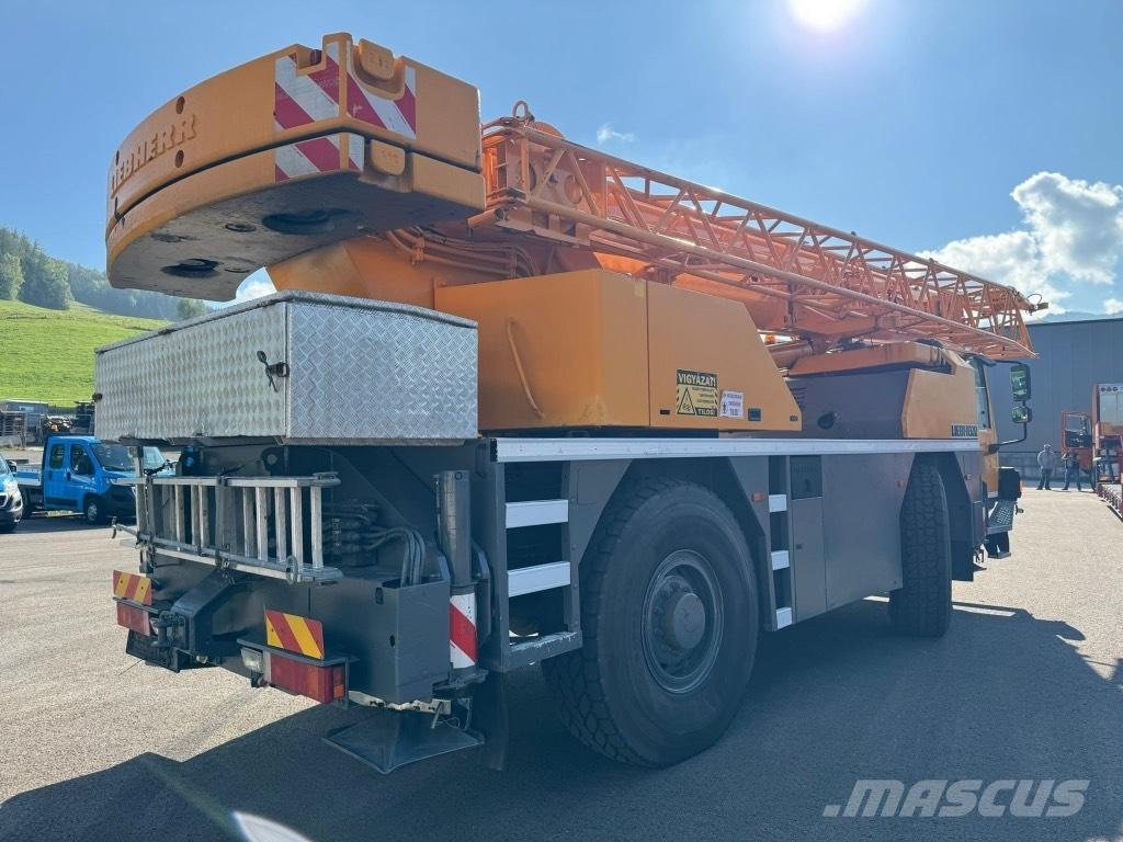 Liebherr LTM 1030-2 全路面起重機/吊車