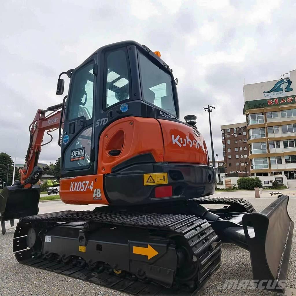 Kubota KX057-4 小型挖土機/掘鑿機<7t(小型挖掘機)