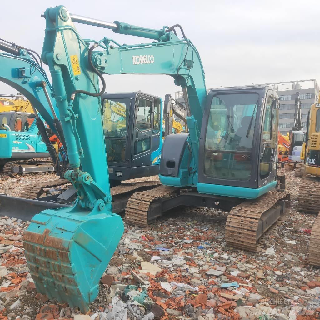 Kobelco SK 70 SR 中型挖土機/掘鑿機/挖掘機 7t-12t