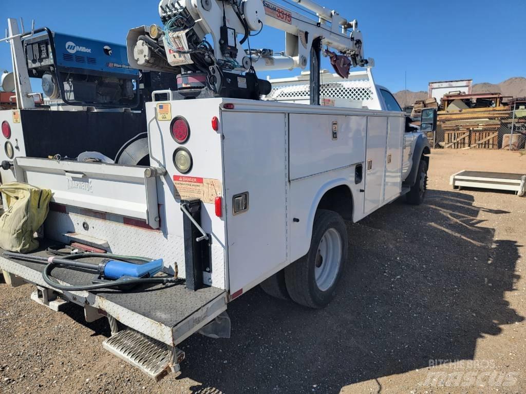 Ford F 550 XL 都市/通用型車輛