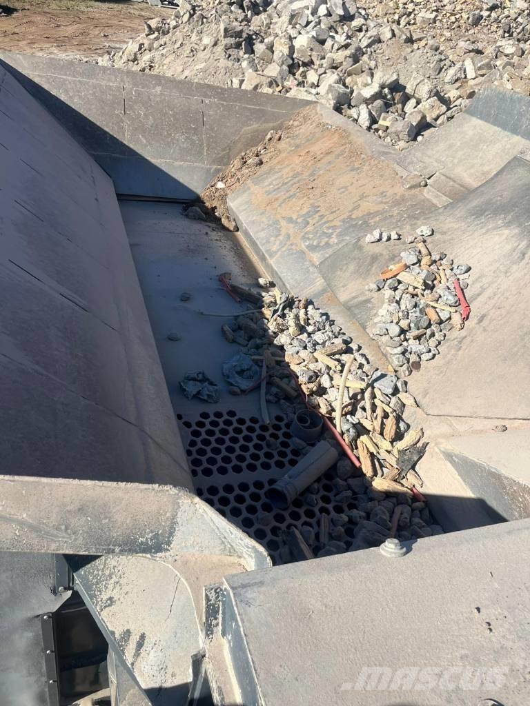 Keestrack R3e 破碎機