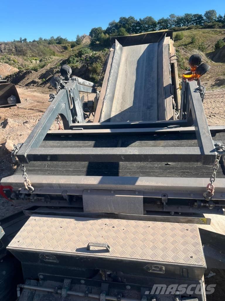 Keestrack R3e 破碎機