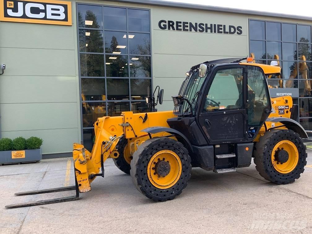 JCB 550-80 伸縮臂操作車