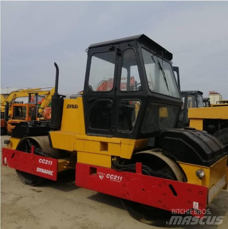 Dynapac CC 211 雙輪滾壓機