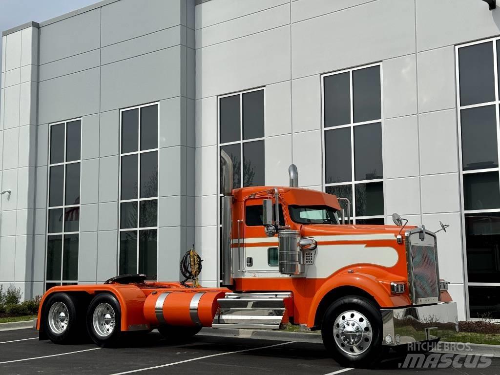 Kenworth W900 曳引機組件