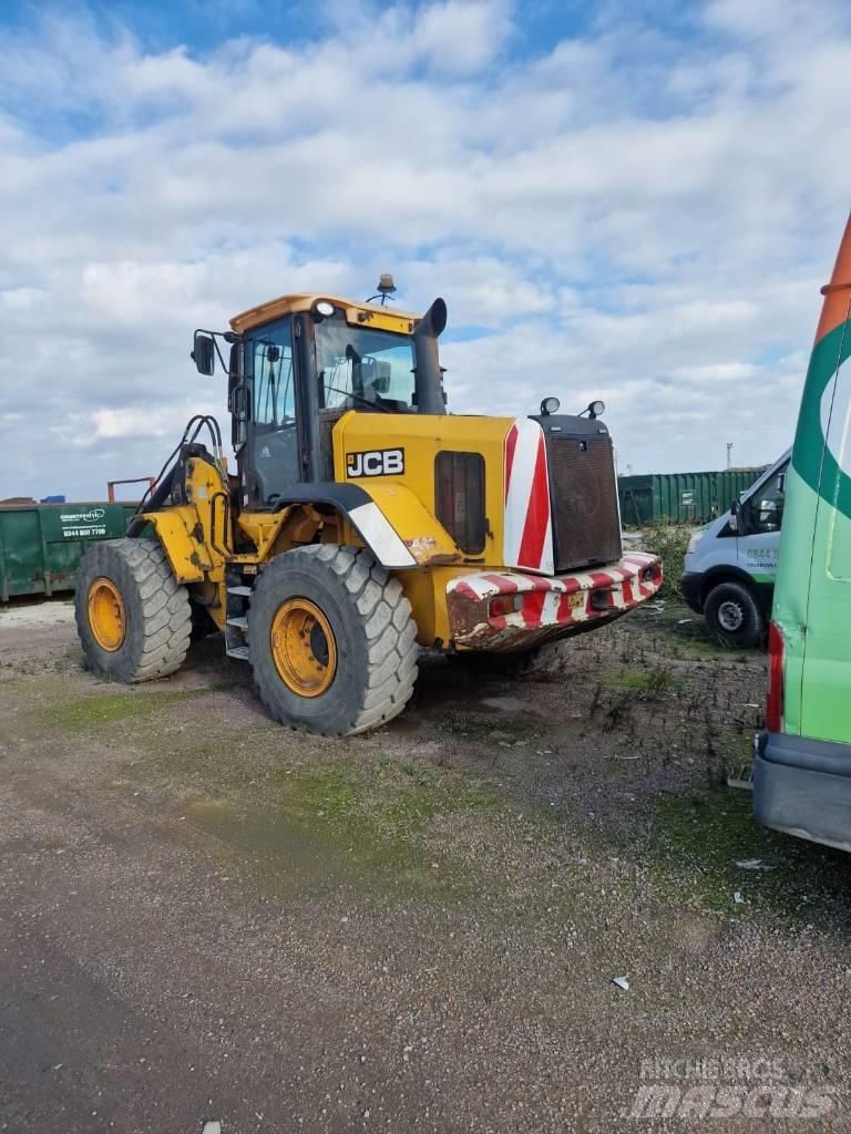 JCB 437 HT 輪胎式裝載機
