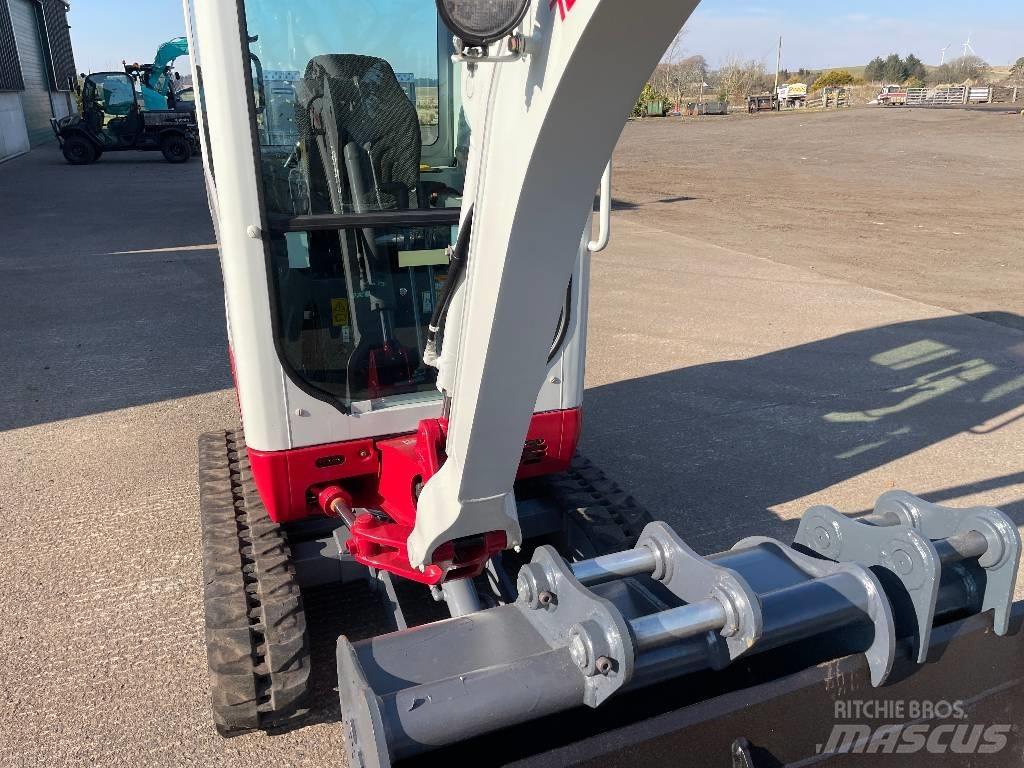 Takeuchi TB 216 小型挖土機/掘鑿機<7t(小型挖掘機)