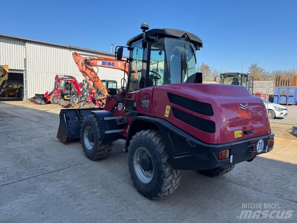 Yanmar V100 (00757) 輪胎式裝載機