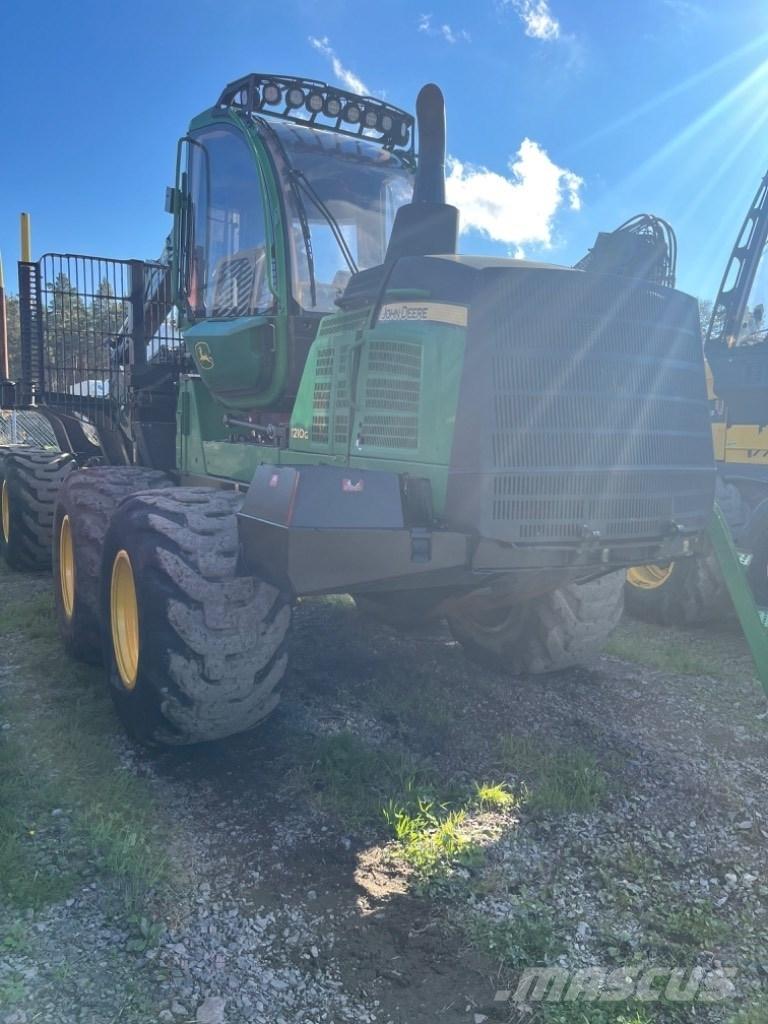 John Deere 1210 G 集運機