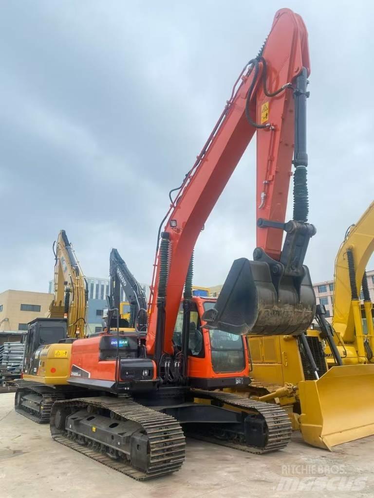 Doosan DX 225 LC 履帶式 挖土機/掘鑿機/挖掘機