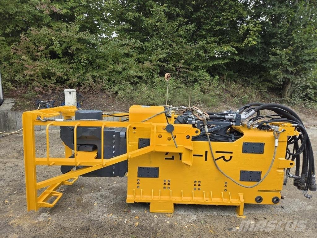 Bauer Vibro MR 145 V 打樁機械配件和備件