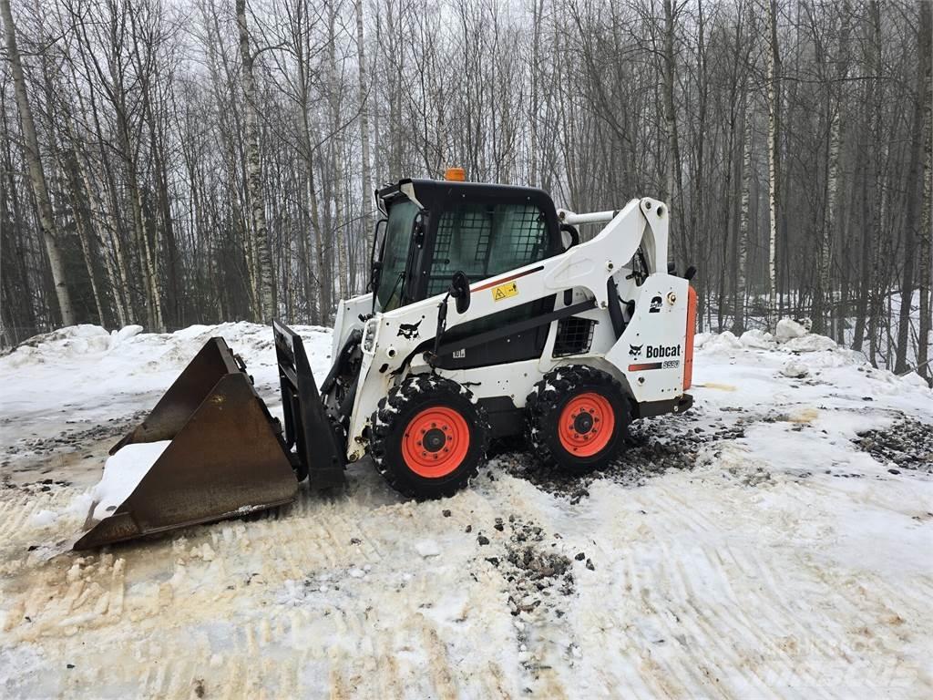 Bobcat S590 滑移轉向裝載機