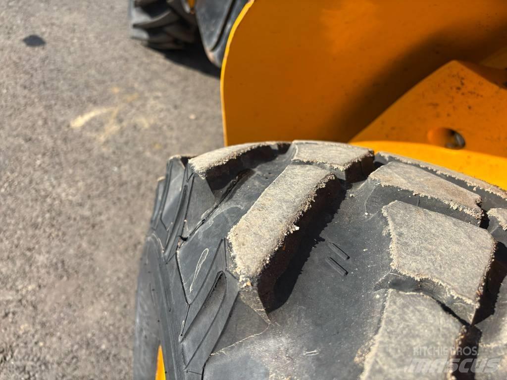 JCB 520-40 伸縮臂操作車