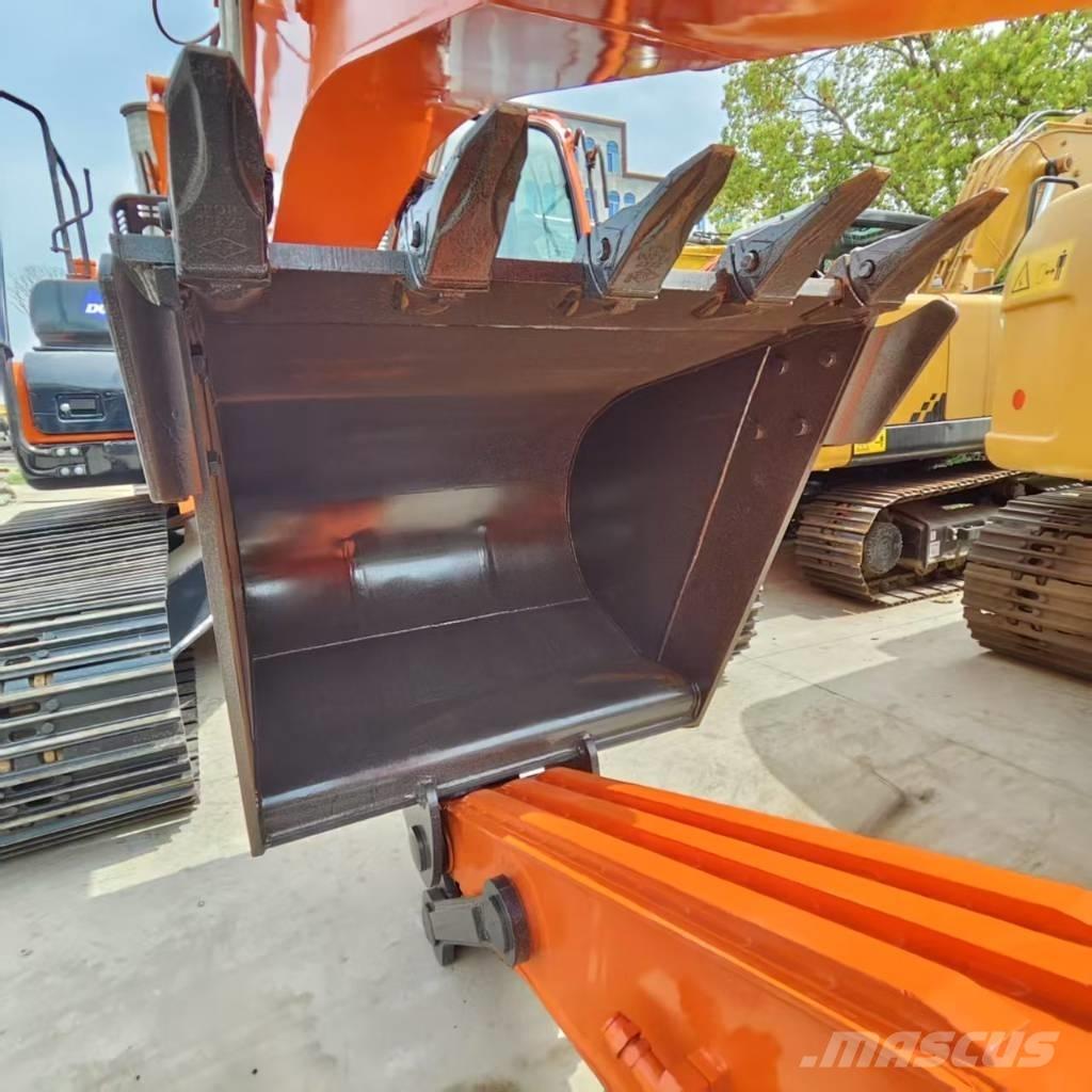 Doosan DX 225 履帶式 挖土機/掘鑿機/挖掘機