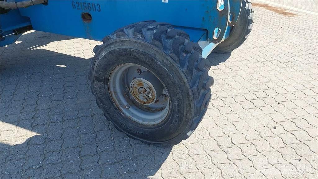 Genie S45 伸縮臂高空作業車