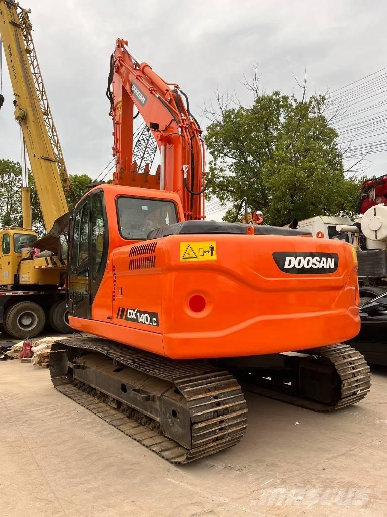Doosan DX 140 LC 履帶式 挖土機/掘鑿機/挖掘機