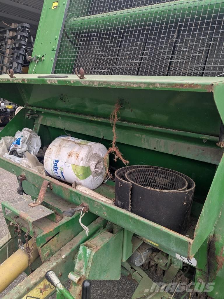 John Deere 580 圓型牧草打包機