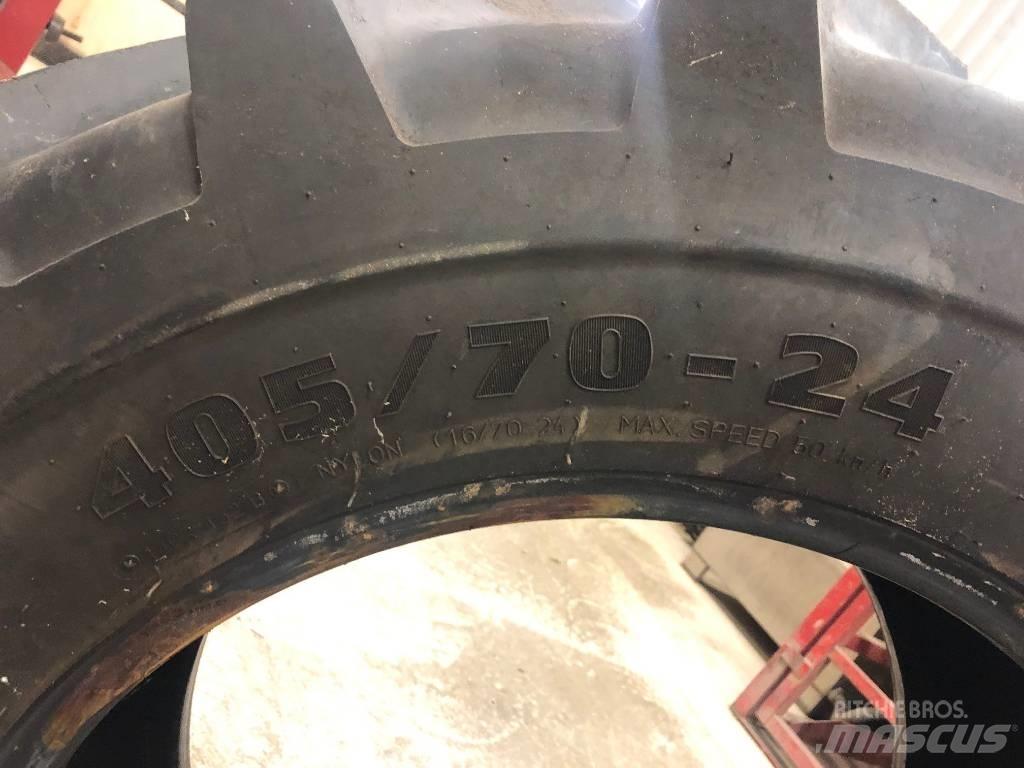 Mitas 405/70x24 輪胎、車輪和輪圈