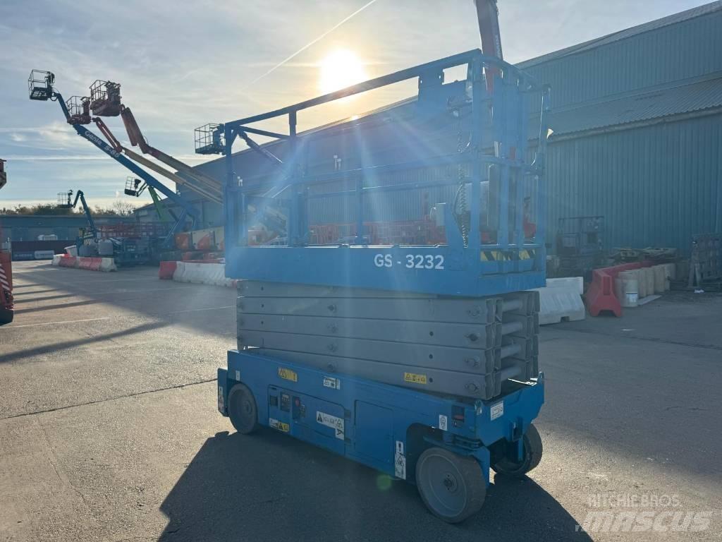 Genie GS 3232 剪式升降機