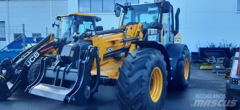 JCB TM 420 伸縮臂操作車