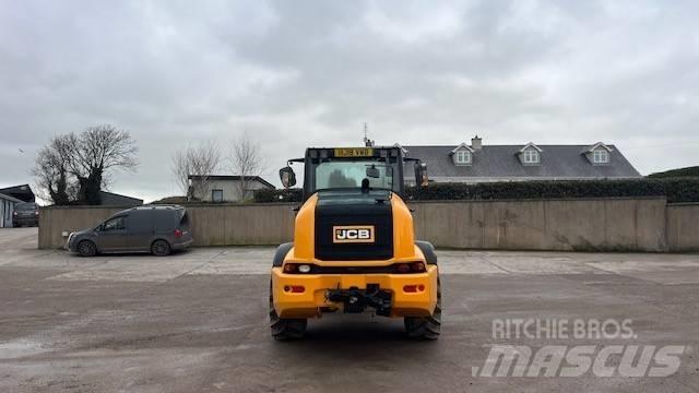 JCB TM 320 S 伸縮臂操作車