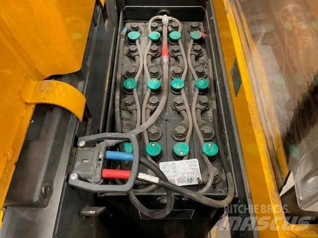 Jungheinrich ERC 214 行走控制式堆積機