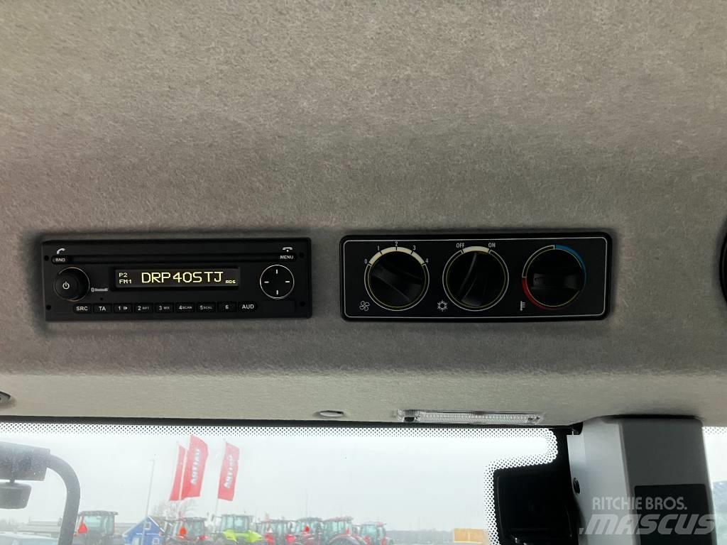 Valtra G135 Active 曳引機