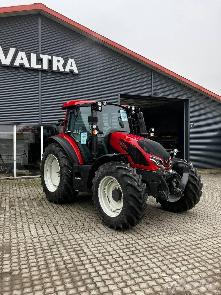 Valtra G135 Active 曳引機