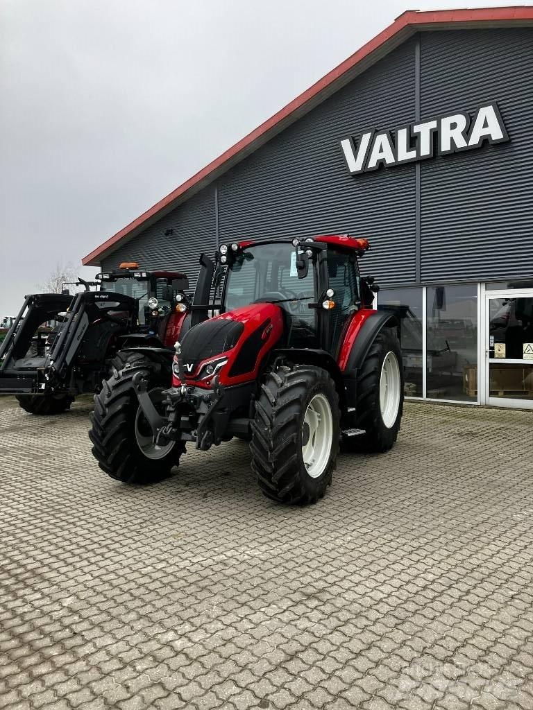 Valtra G135 Active 曳引機