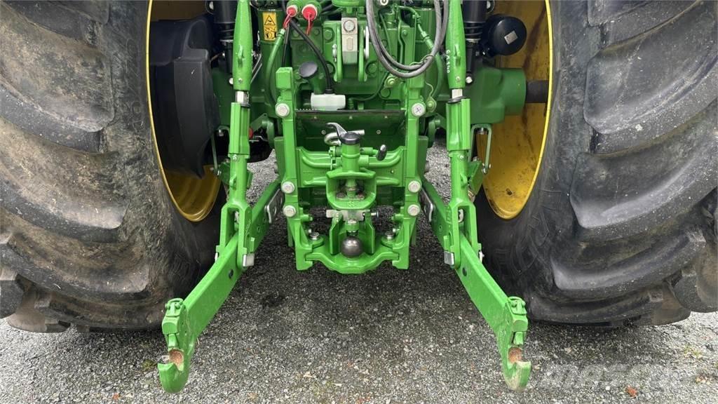 John Deere 6M240 曳引機