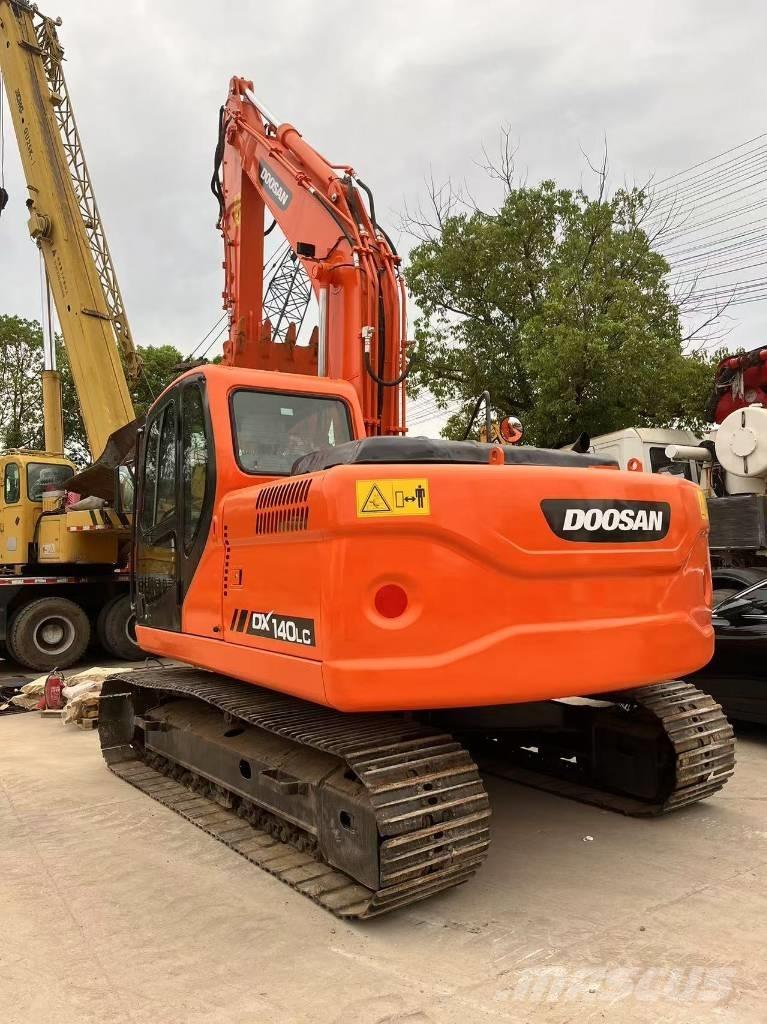 Doosan DX 140 LC 履帶式 挖土機/掘鑿機/挖掘機