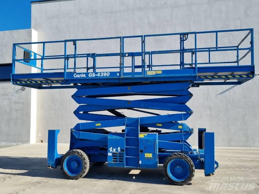 Genie GS 4390 - R284 剪式升降機