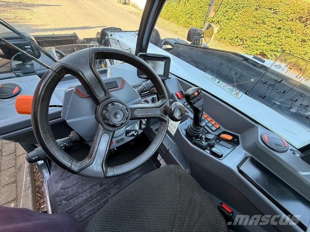Bobcat TL 43.80 HF 農業用伸縮臂裝載機