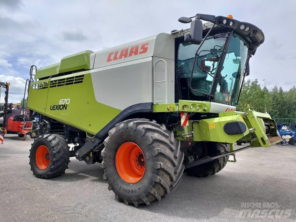 CLAAS Lexion 670 聯合收穫機