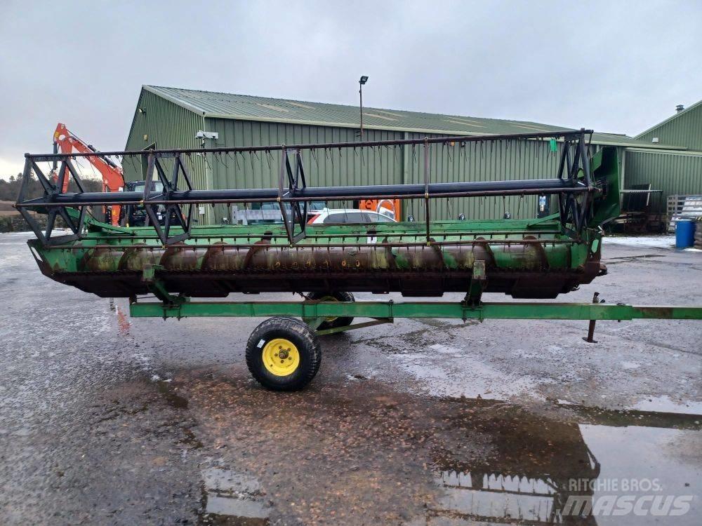 John Deere 1000 中耕管理機