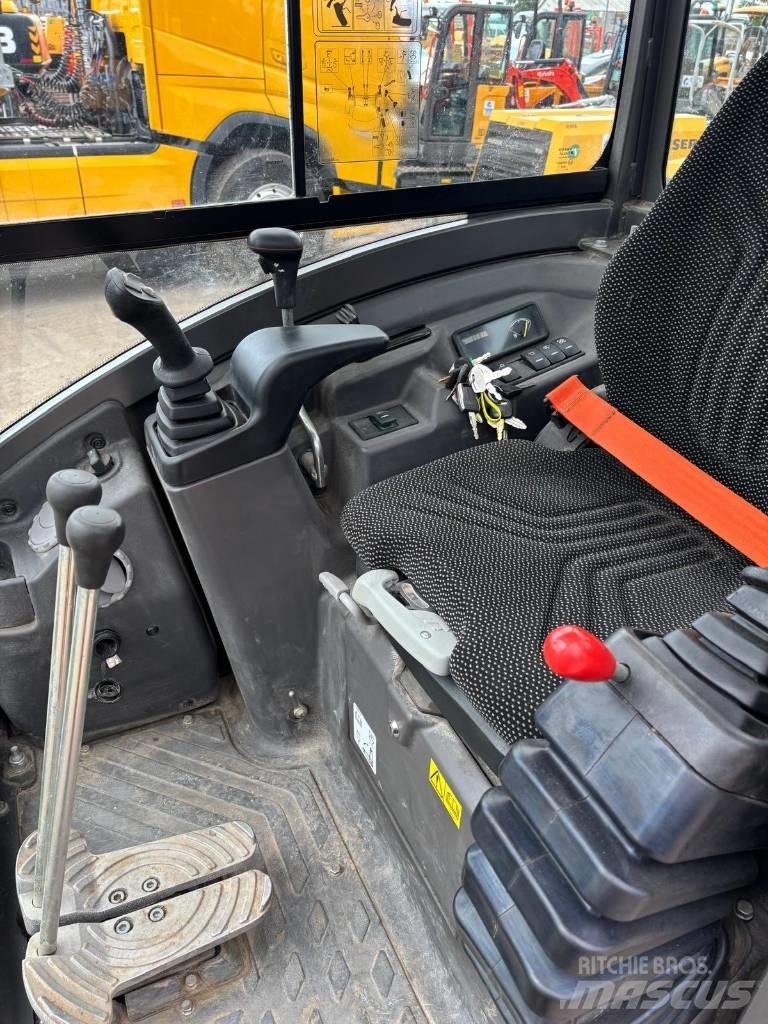 Volvo ECR 25 D 小型挖土機/掘鑿機<7t(小型挖掘機)