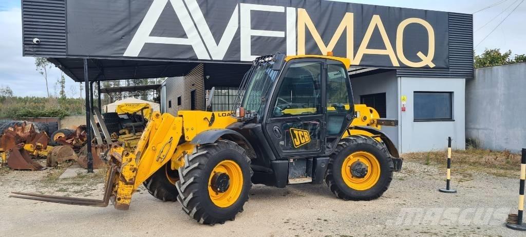 JCB 531-70 伸縮臂操作車