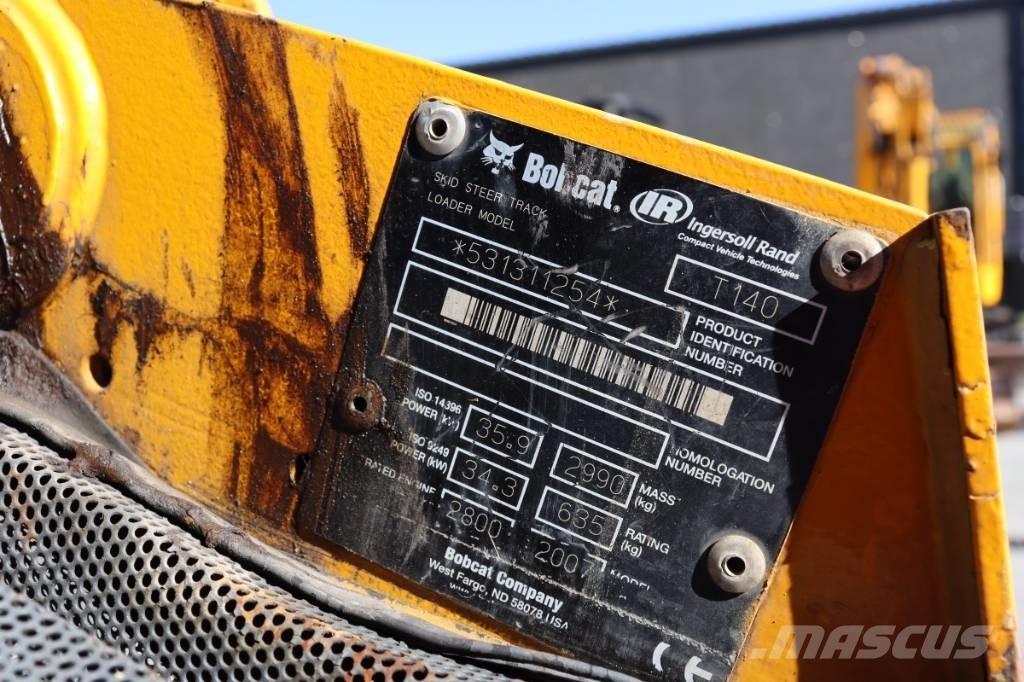 Bobcat T 140 滑移轉向裝載機
