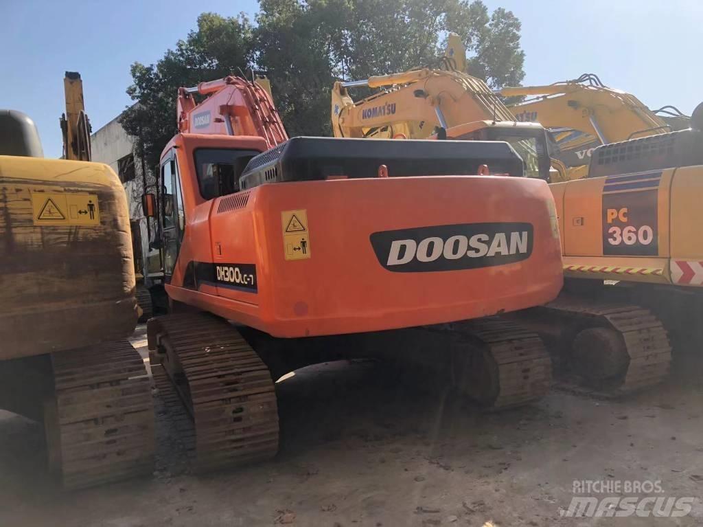 Doosan 225 LC 履帶式 挖土機/掘鑿機/挖掘機