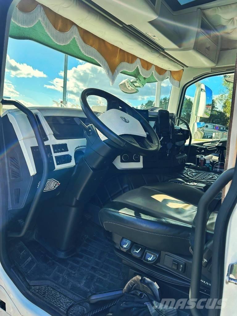 Volvo FM 380 4x2 曳引機組件