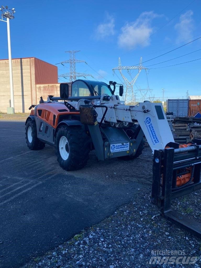 Snorkel SR1745 伸縮臂操作車