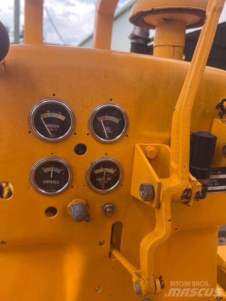 Allis Chalmers HD6B 履帶推土機