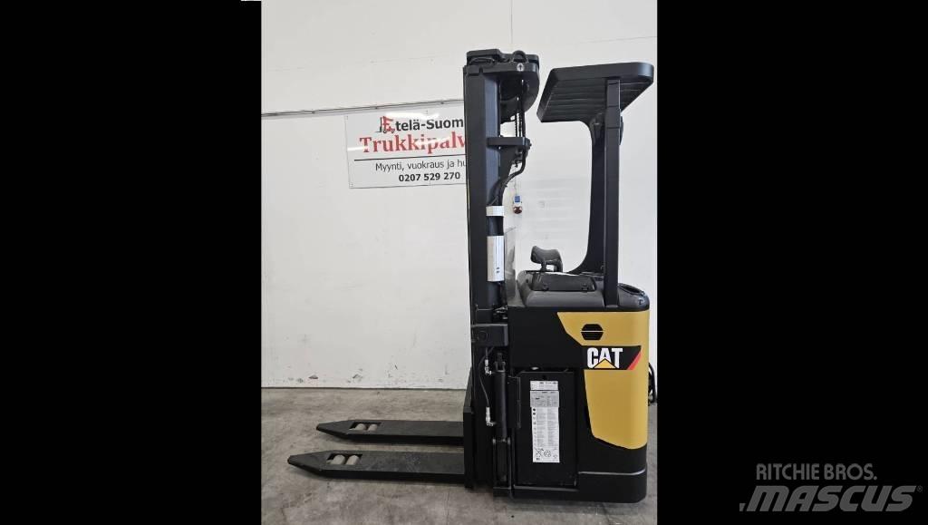CAT NSR20N 自走式堆積機