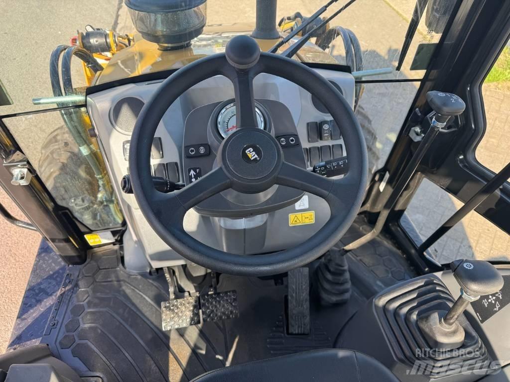 CAT 424 4X4 ( UNUSED ) 反鏟裝載機