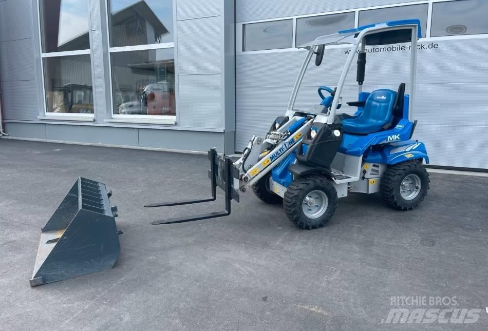 Multione MK 小型裝載機