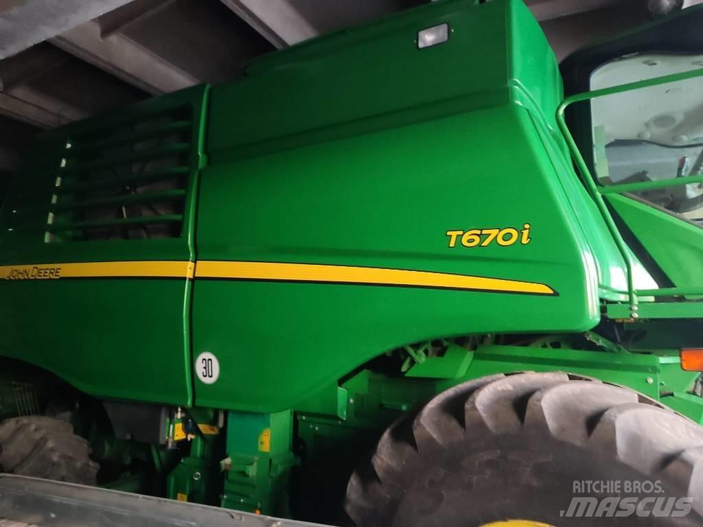 John Deere T 670 i 聯合收穫機